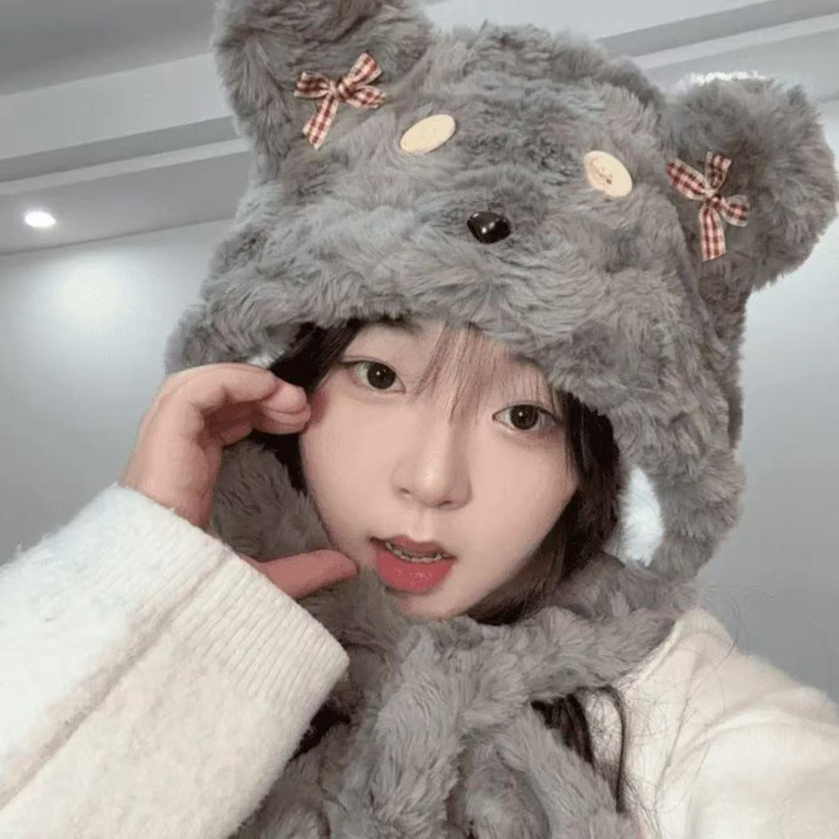 Cartoon Bear Plush Scarf Hat