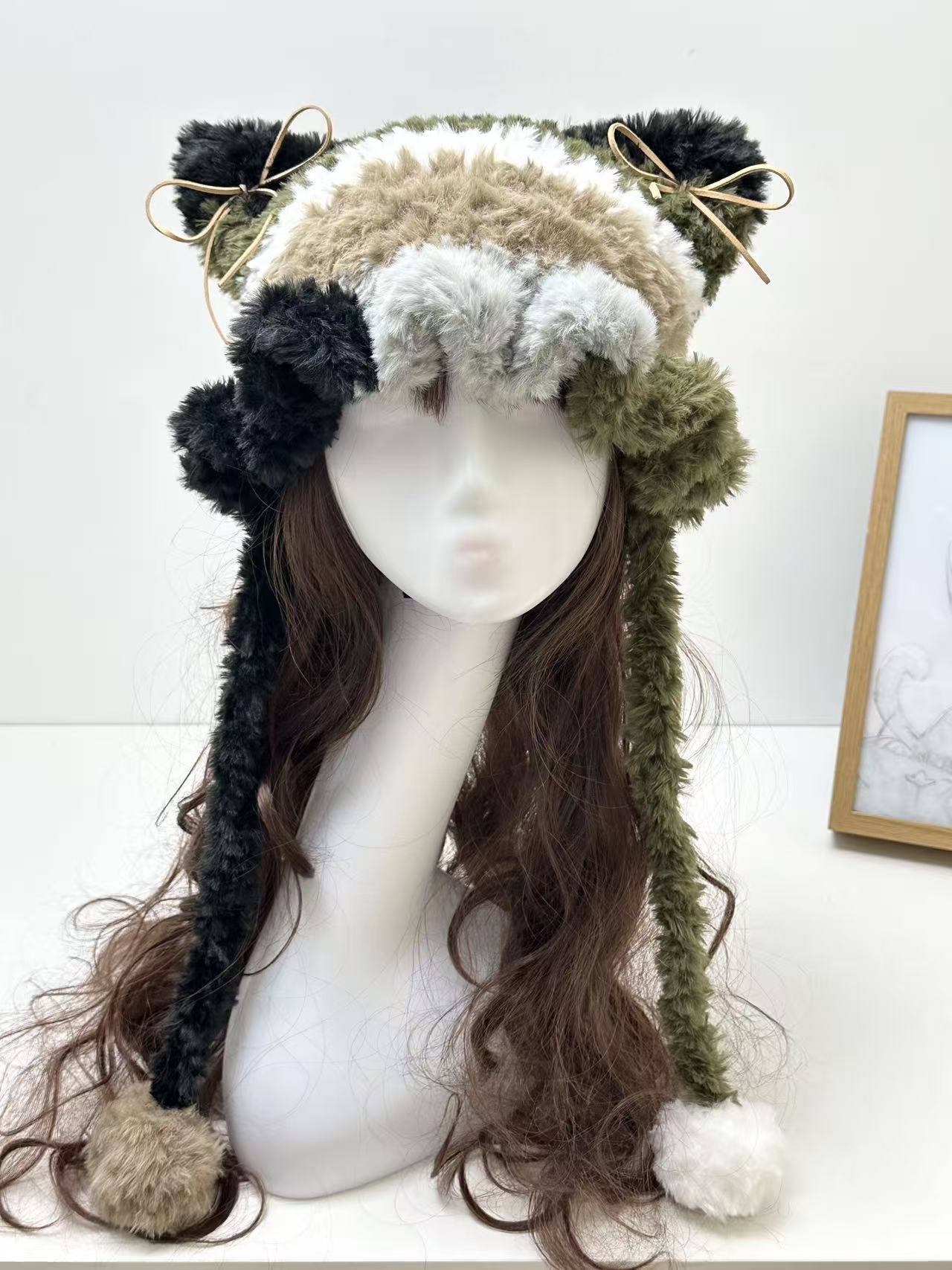 “Wild Meadow” Cat Ear Jellyfish Hat – Natural Mixed Yarn Beanie