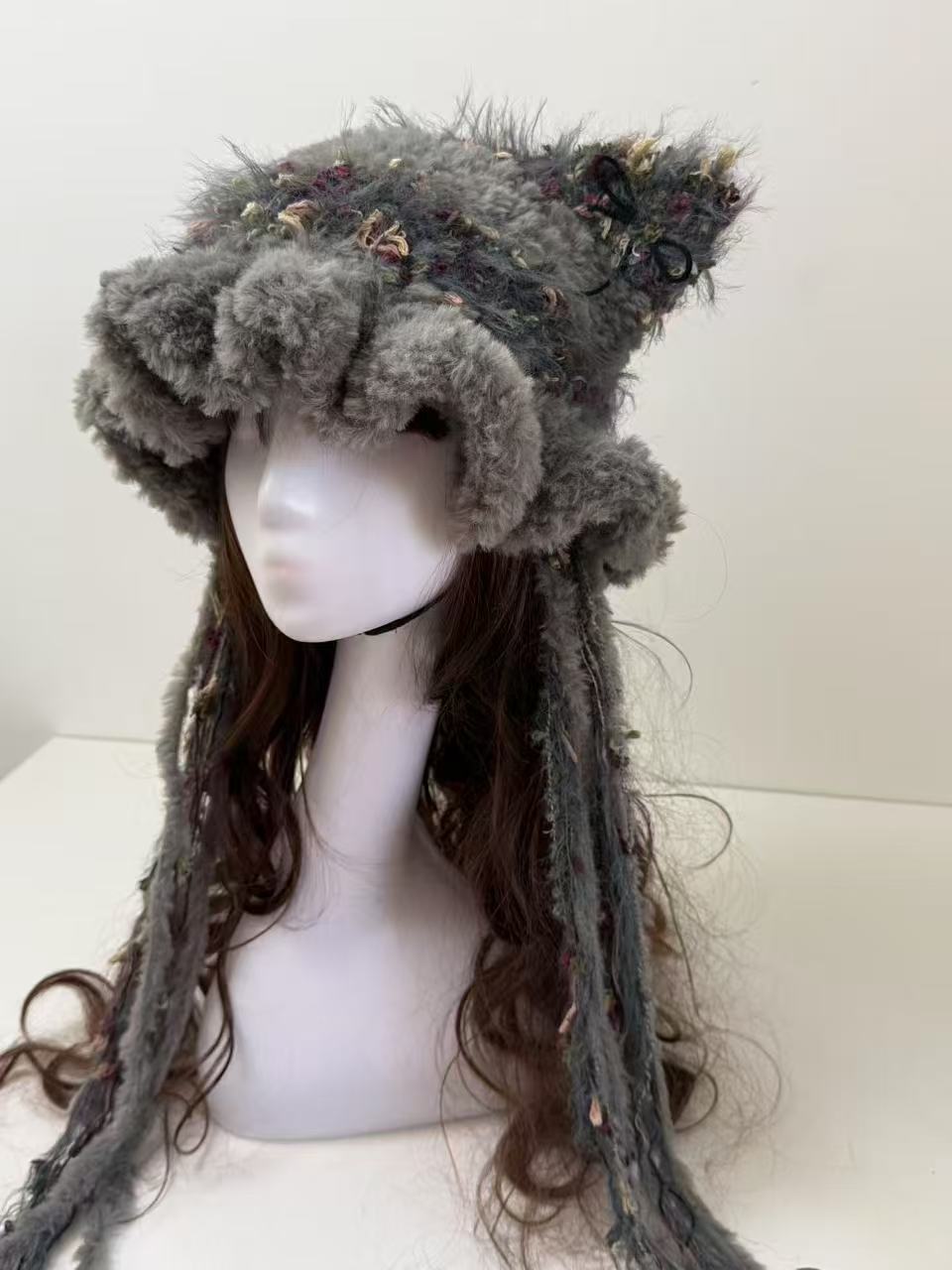 “Misty Garden” Cat Ear Jellyfish Hat – Grey Floral Mixed Yarn Beanie