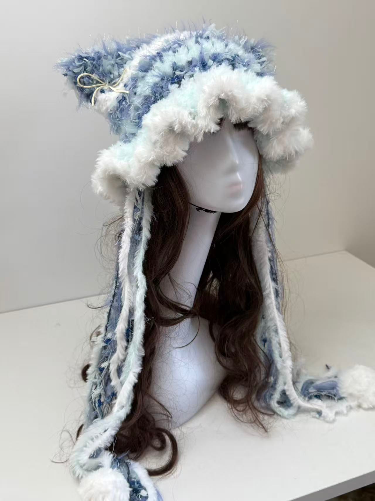 “Winter Romance” Cat Ear Jellyfish Hat – Blue & White Wide-Edge Mixed Yarn Beanie