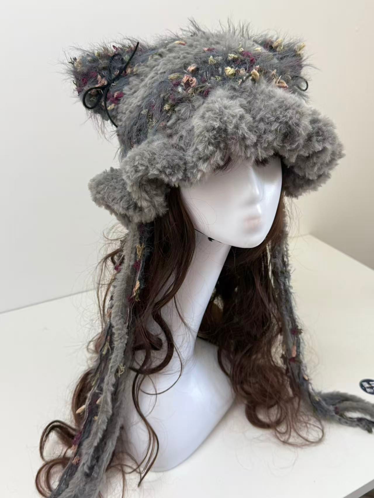 “Misty Garden” Cat Ear Jellyfish Hat – Grey Floral Mixed Yarn Beanie